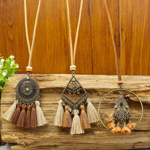 Ensemble de 3 colliers pendentifs de mode féminine de style ethnique avec pendentif à pompon floral, en alliage de zinc émaillé bronze avec incrustation de strass en verre, collier vintage SUN N.