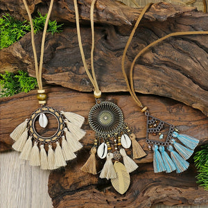 Ensemble de 3 colliers pendentifs de mode féminine de style ethnique avec pendentif à pompon floral, en alliage de zinc émaillé bronze avec incrustation de strass en verre, collier vintage SUN N.