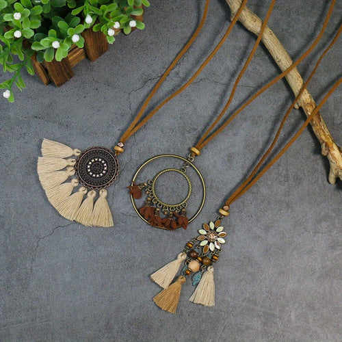 Ensemble de 3 colliers pendentifs de mode féminine de style ethnique avec pendentif à pompon floral, en alliage de zinc émaillé bronze avec incrustation de strass en verre, collier vintage SUN N.
