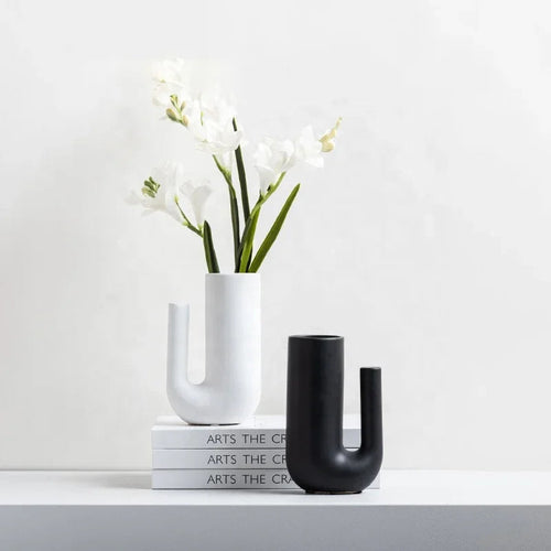 Vase en céramique minimaliste en forme de U SUN N.