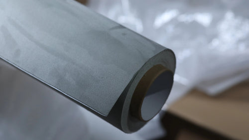 Film vinyle effet velours rouge pour voiture - Rouleau 1,52m x 15m SUN N.