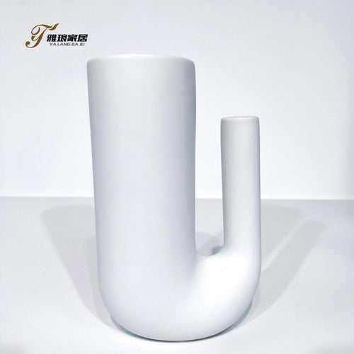 Vase en céramique minimaliste en forme de U SUN N.