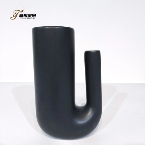 Vase en céramique minimaliste en forme de U SUN N.