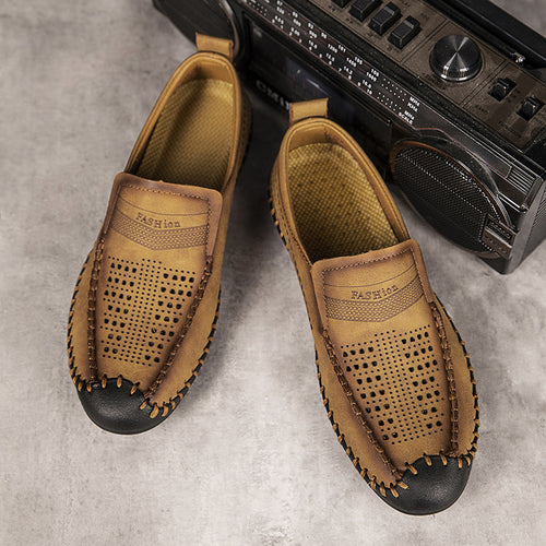 Chaussures Casual Homme Cuir Véritable ajouré cousu main, en cuir respirant et confortable, couleur marron.