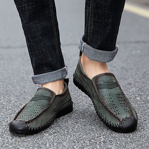 Chaussures Casual Homme Cuir Véritable ajouré cousu main, en cuir respirant et confortable, couleur marron.