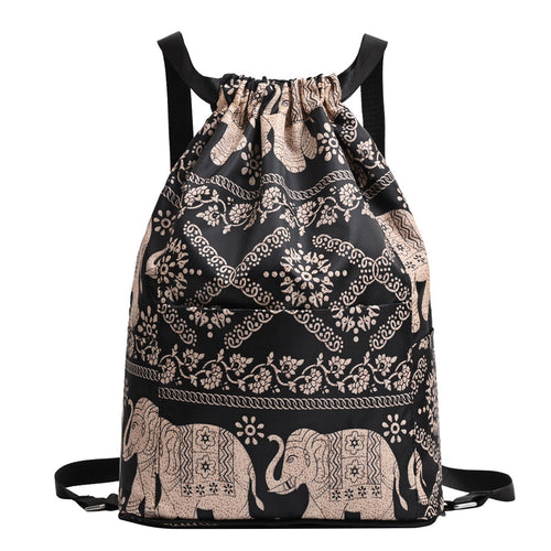 Sac de sport basketball – Sac pliable avec imprimé coloré, design pratique pour le sport.