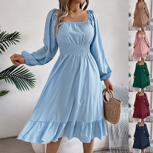 Robe casual col carré à volants en bleu, manches longues, coupe A, idéale pour le printemps-été 2026.