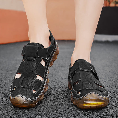 Sandales Homme Cuir Véritable en cuir brun, respirantes, avec mesh et bout fermé, adaptées aux grandes tailles.