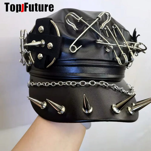 Béret Gothique Steampunk Riveté avec points métalliques et accessoires punk, au style Harajuku Y2K.