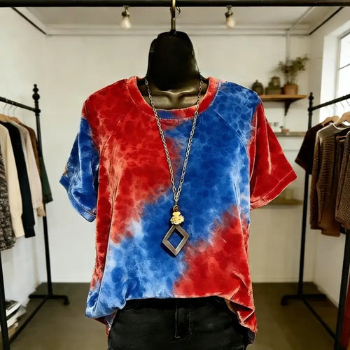 T-shirt femme imprimé animal avec un design de lapin en velours, coupe ample et élégante, parfaite pour un look décontracté.
