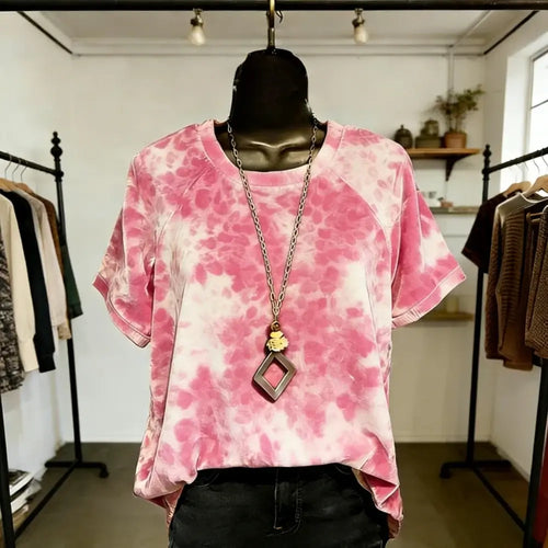 T-shirt femme imprimé animal avec un design de lapin en velours, coupe ample et élégante, parfaite pour un look décontracté.
