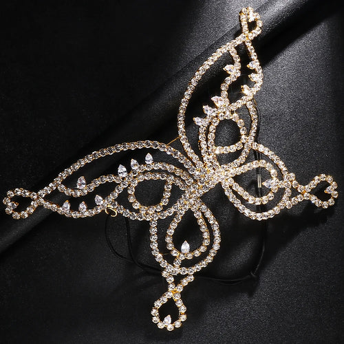 Voile masque papillon strass femme worn by model, showcasing its intricate design and elegance for masquerade events.