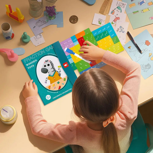 Carreaux & Cercles de Fractions Magnétiques - Visual learning for fractions using a magnetic demonstration book.