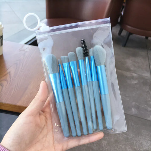 Set 8 pinceaux maquillage - ensemble d'outils de maquillage professionnel avec pinceaux variés.