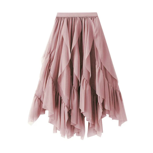 Jupe longue tulle froncé en tulle vaporeux avec une coupe trapèze moderne et romantique.