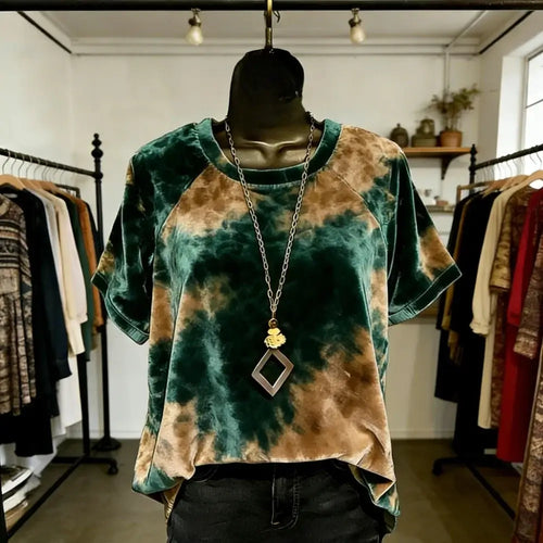 T-shirt femme imprimé animal avec un design de lapin en velours, coupe ample et élégante, parfaite pour un look décontracté.