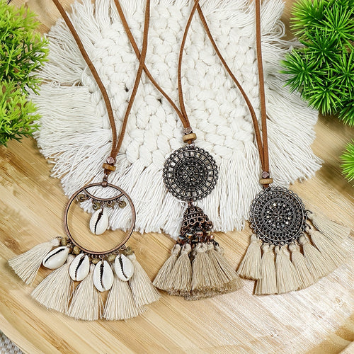 Ensemble de 3 colliers pendentifs de mode féminine de style ethnique avec pendentif à pompon floral, en alliage de zinc émaillé bronze avec incrustation de strass en verre, collier vintage SUN N.